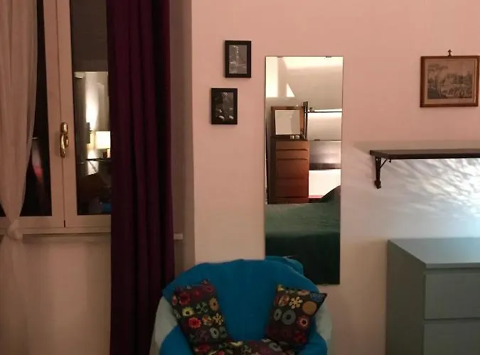 My Flat For You, Floor,close Vatican